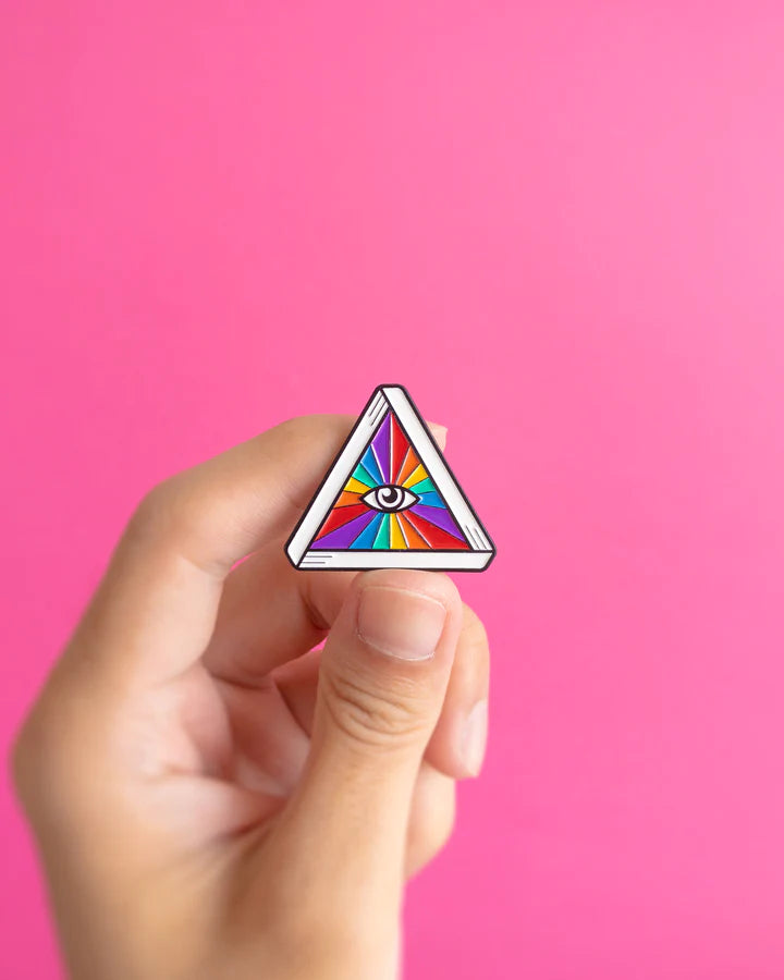 Queer eye (rainbow) — enamel pin