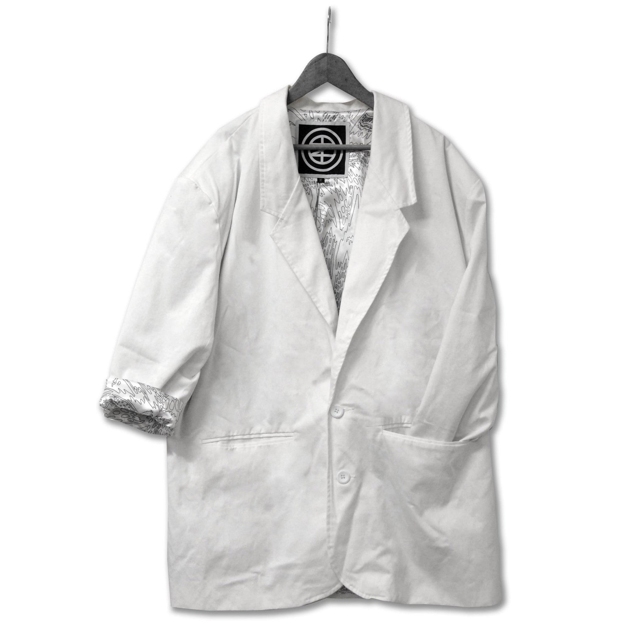 EVERYTHING IS CONNECTED GRAPHIC JACKET WHITE